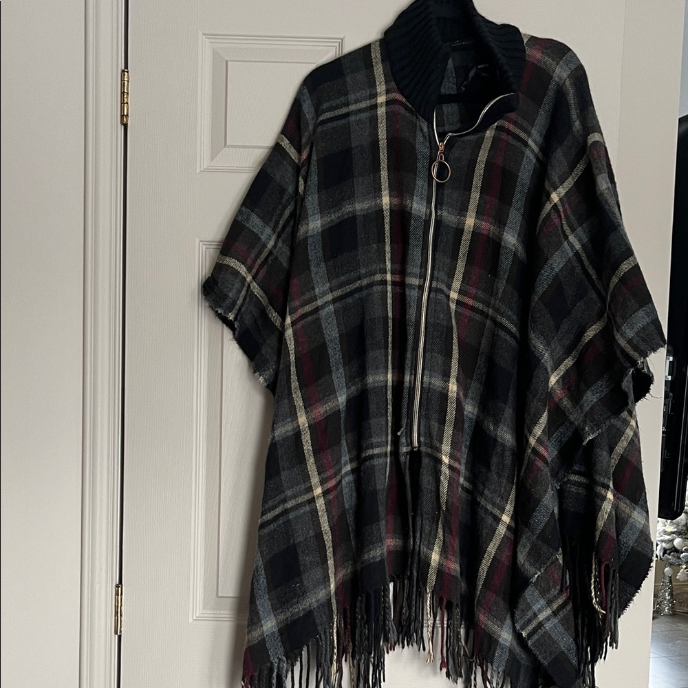 #32.Modern Amusement Plaid Poncho - Black, Red, Cream